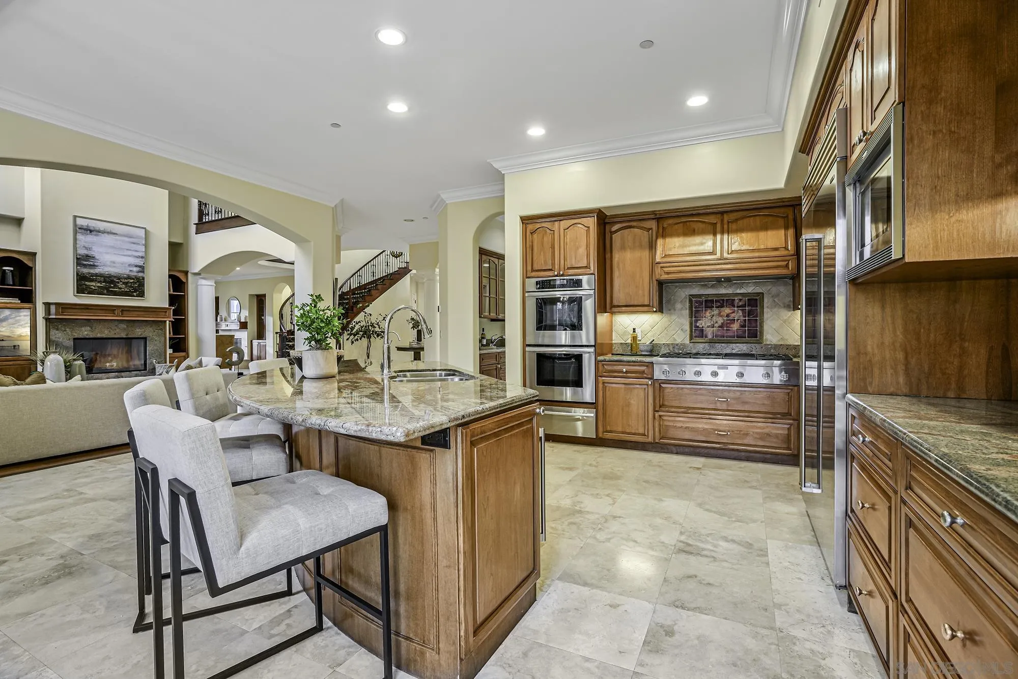 5259 Meadows Del Mar