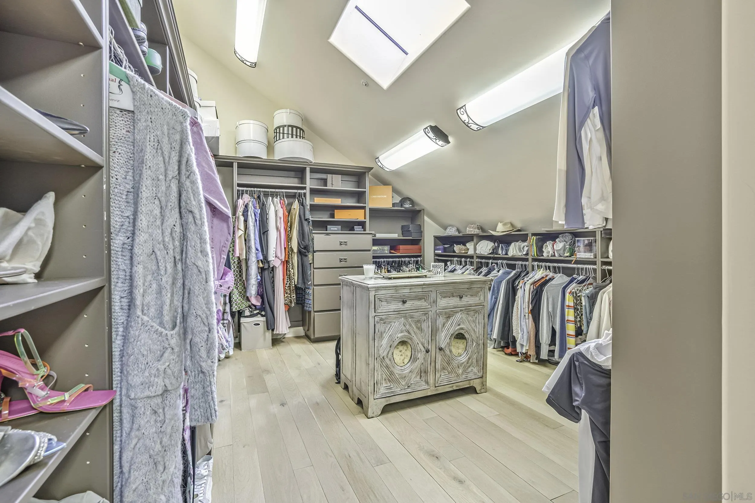 5305 La Crescenta