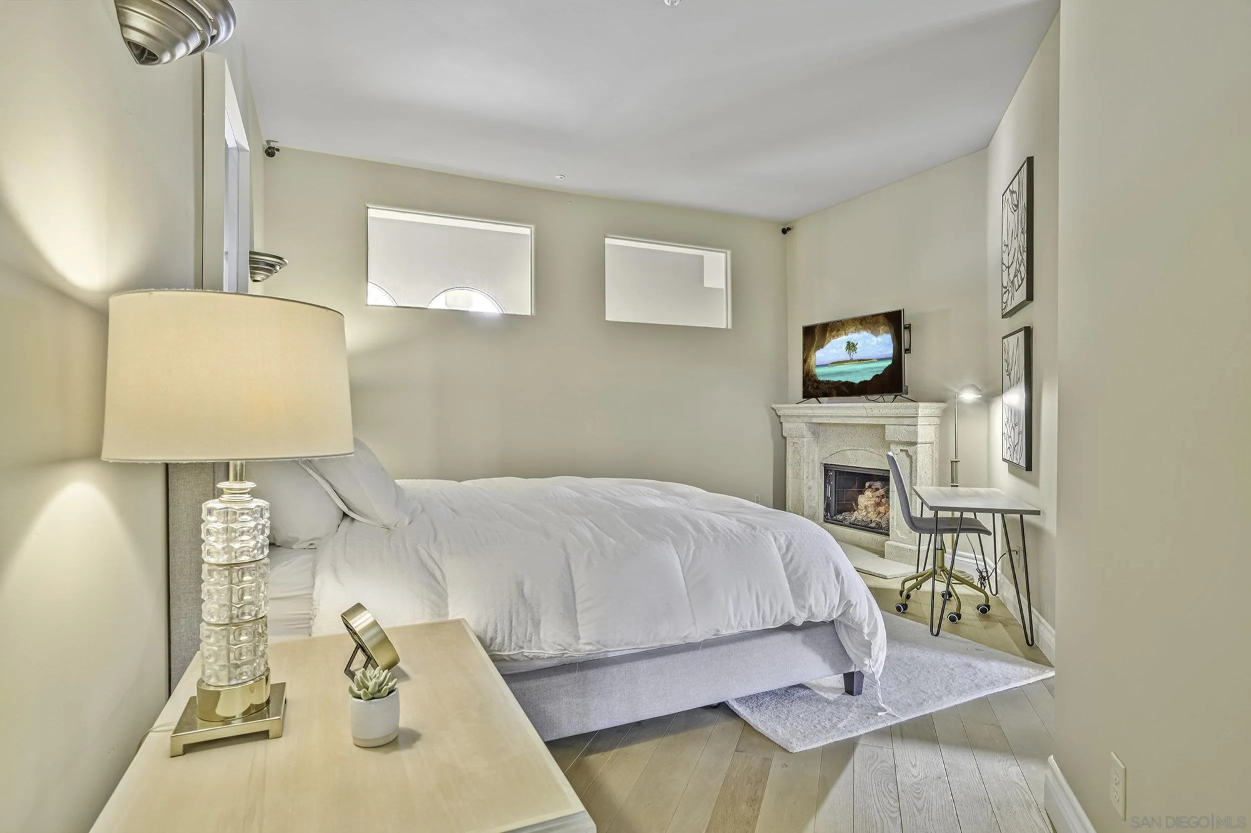 5305 La Crescenta