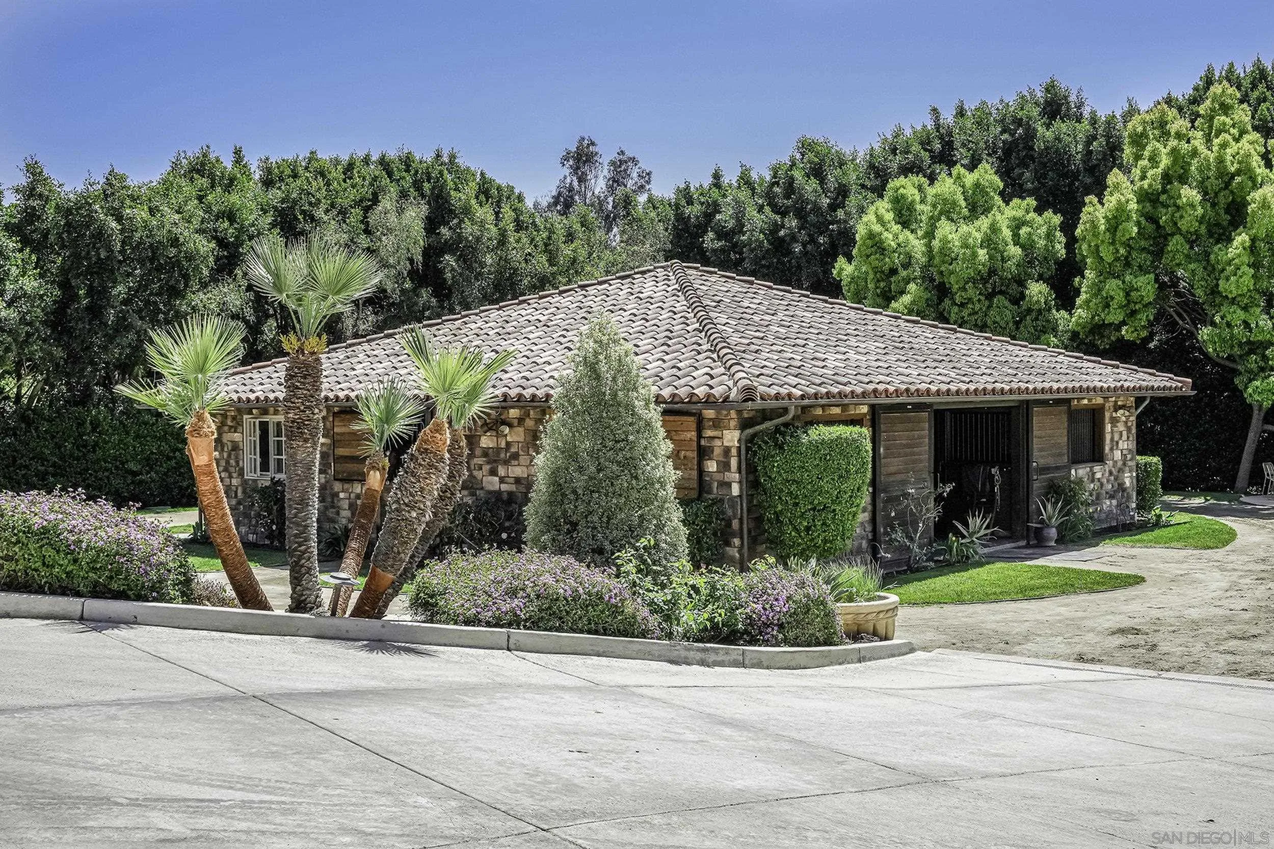 5305 La Crescenta