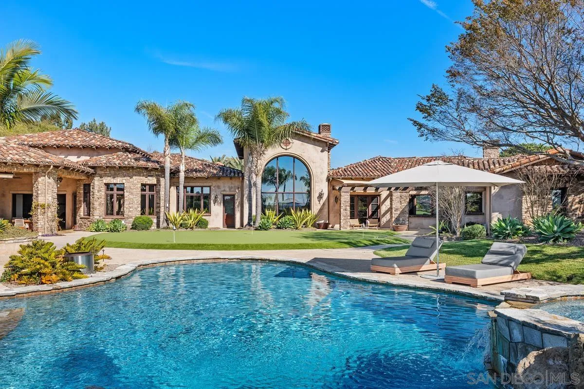 14778 El Rodeo Ct