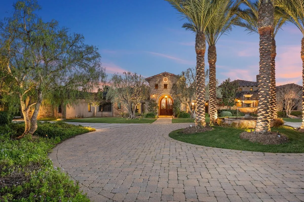 14778 El Rodeo Ct