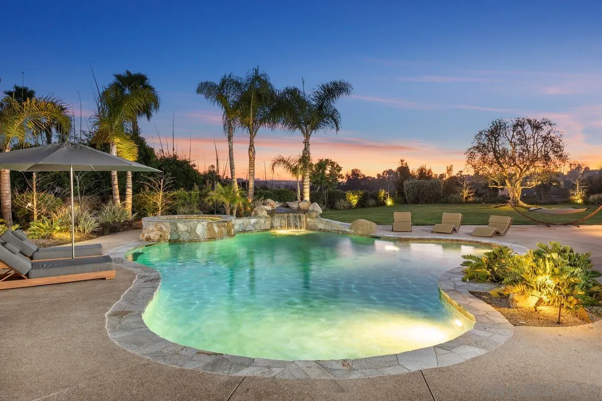 14778 El Rodeo Ct