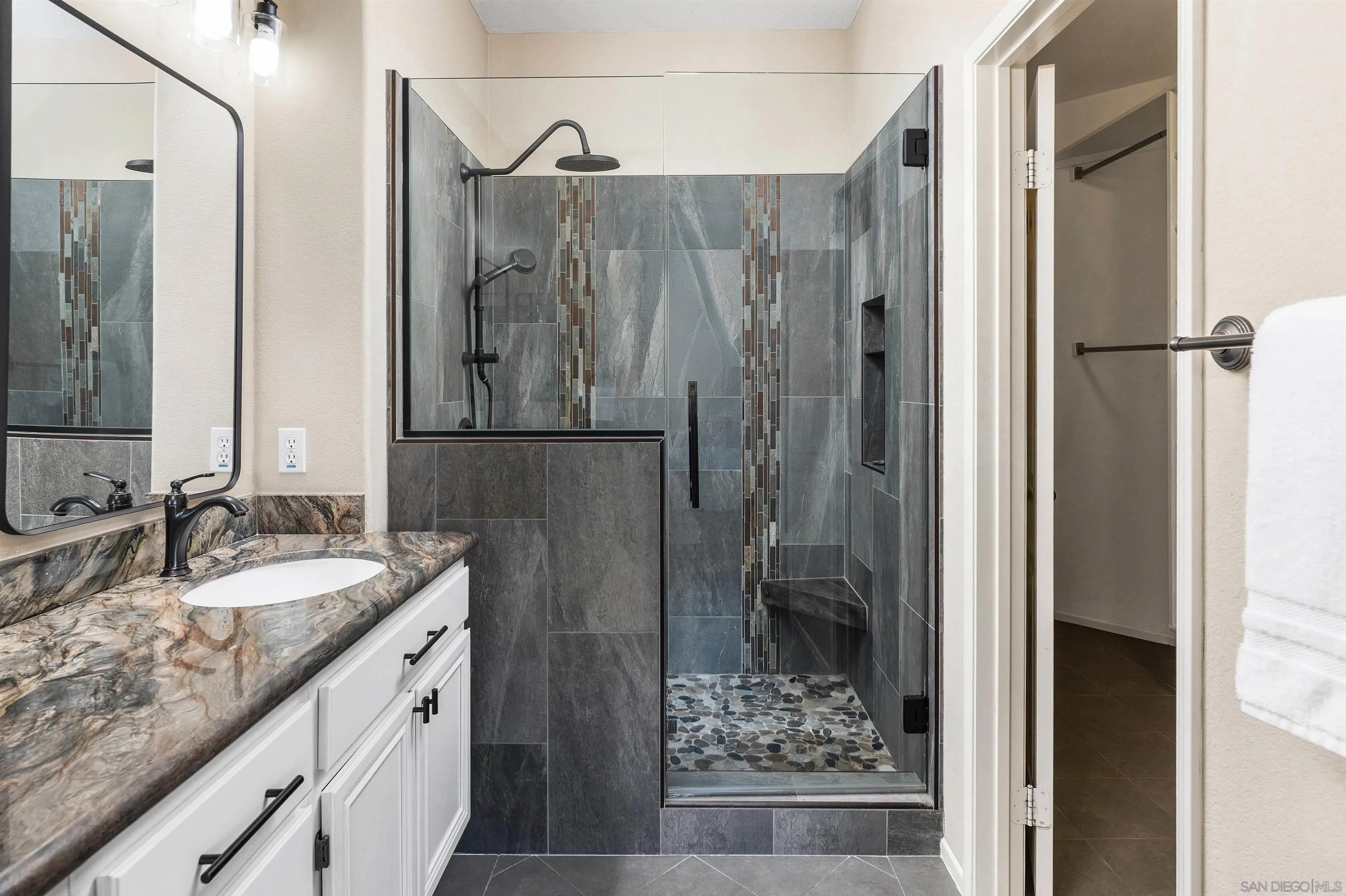 3769 Carmel View Rd Unit 2