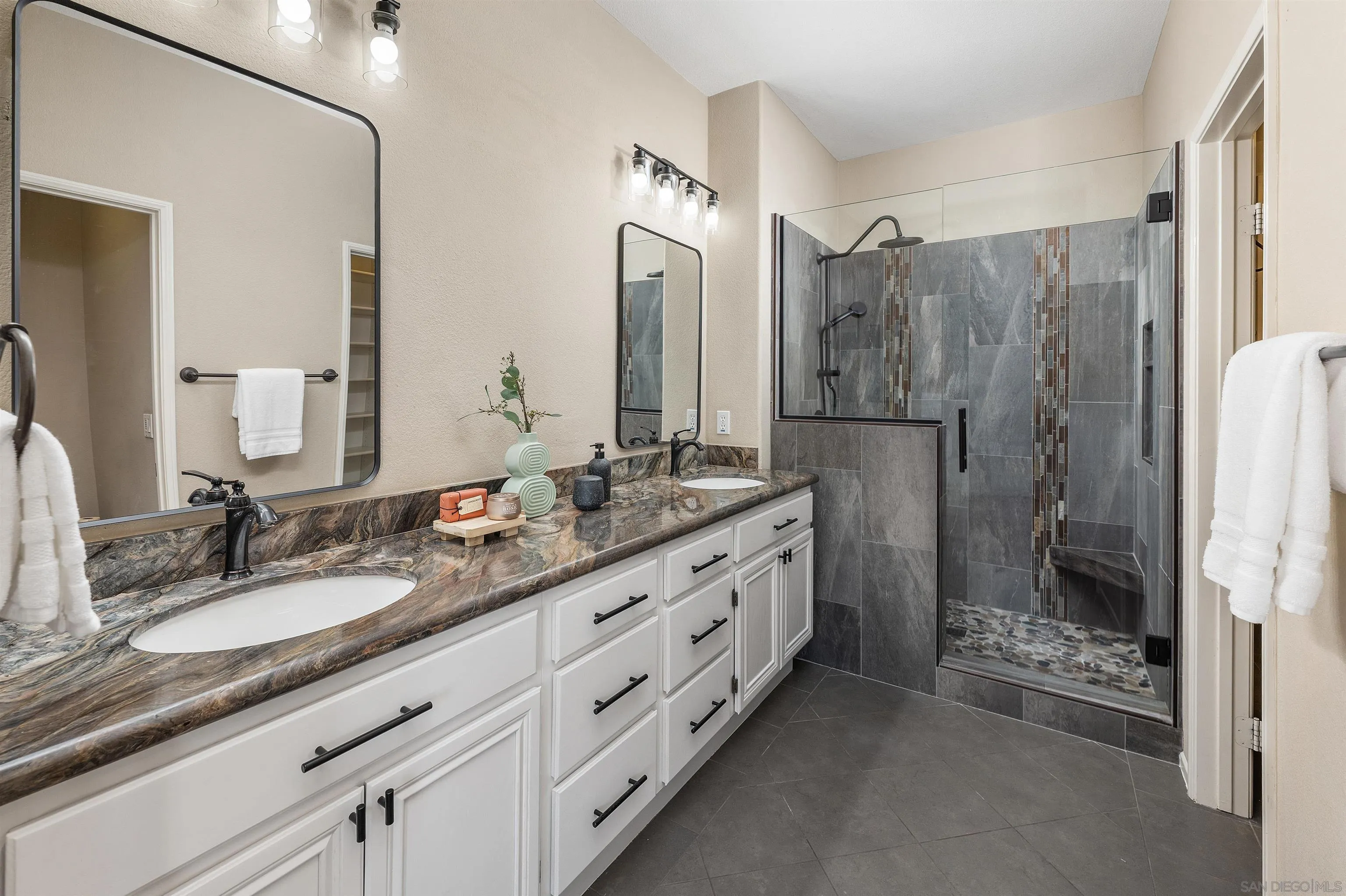 3769 Carmel View Rd Unit 2