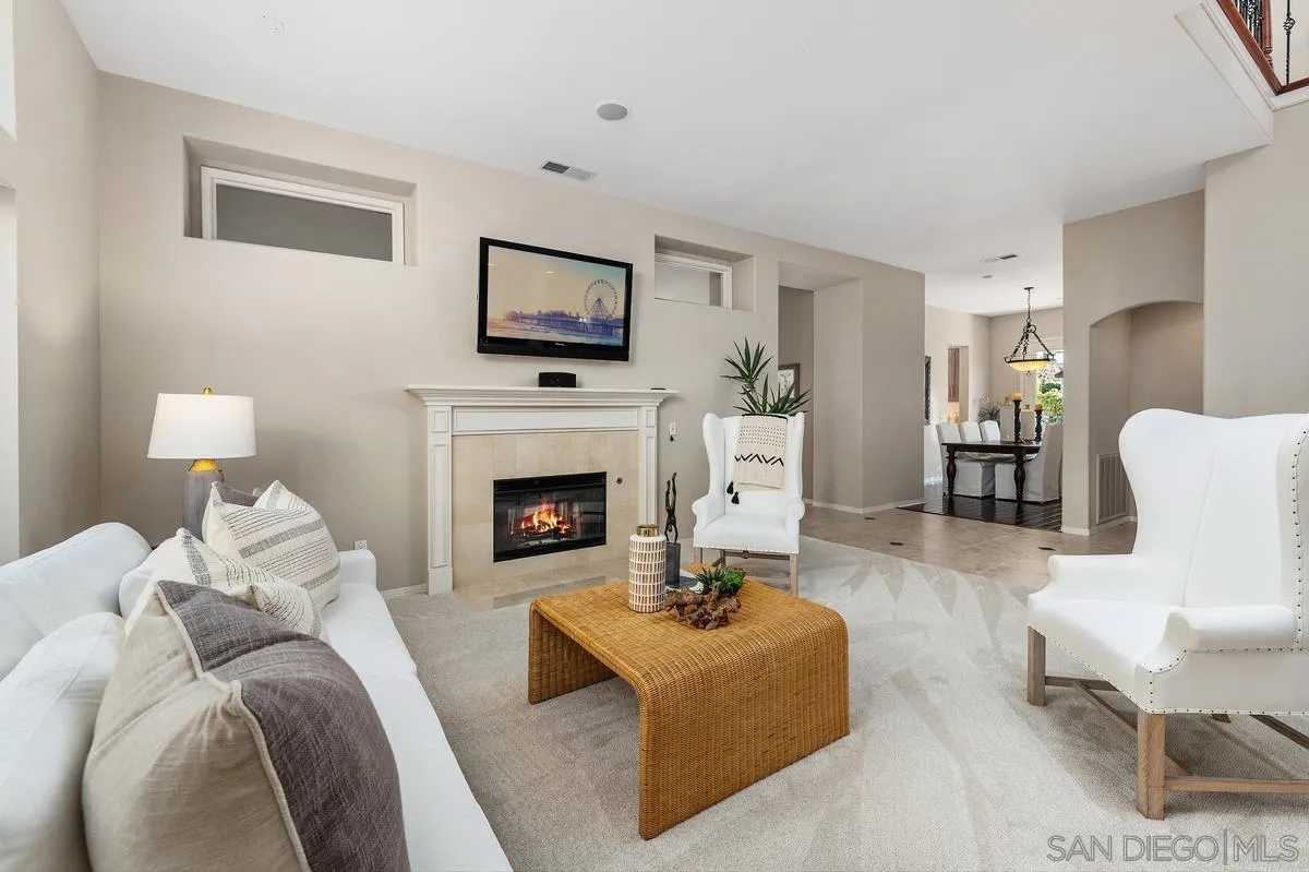 4972 Manor Ridge Ln