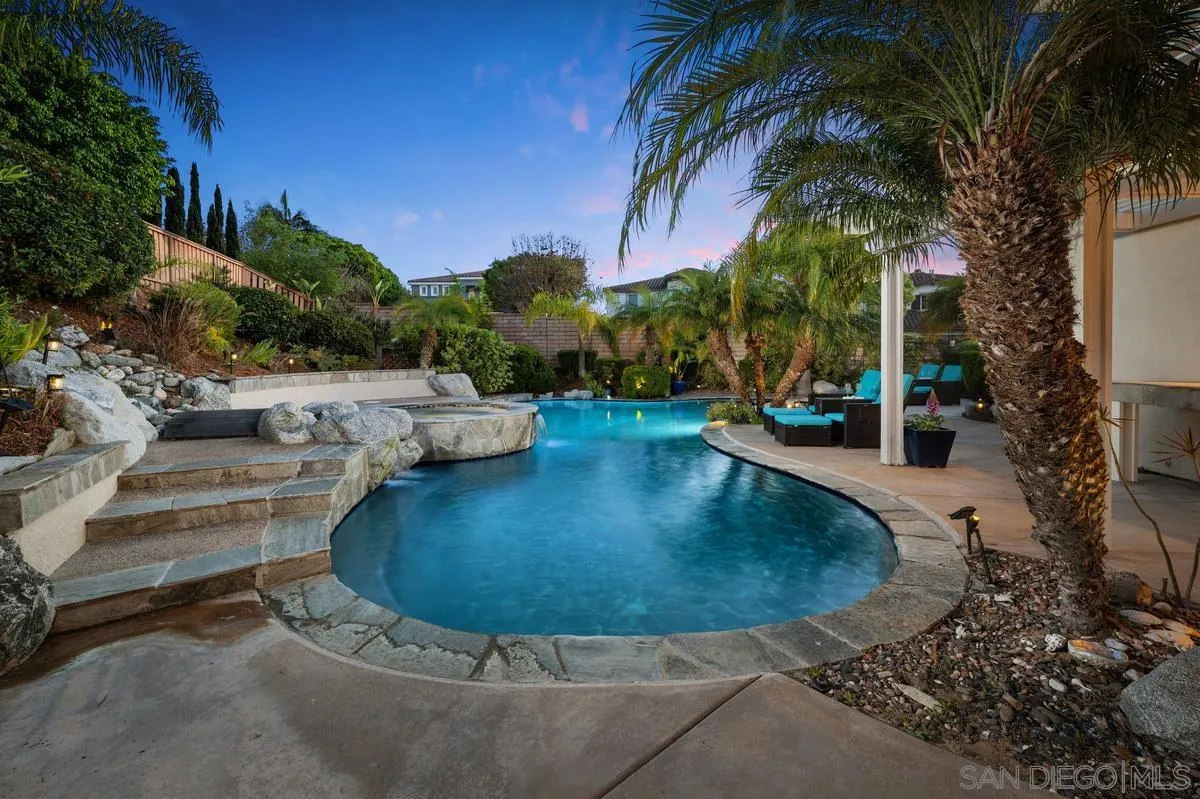 4972 Manor Ridge Ln