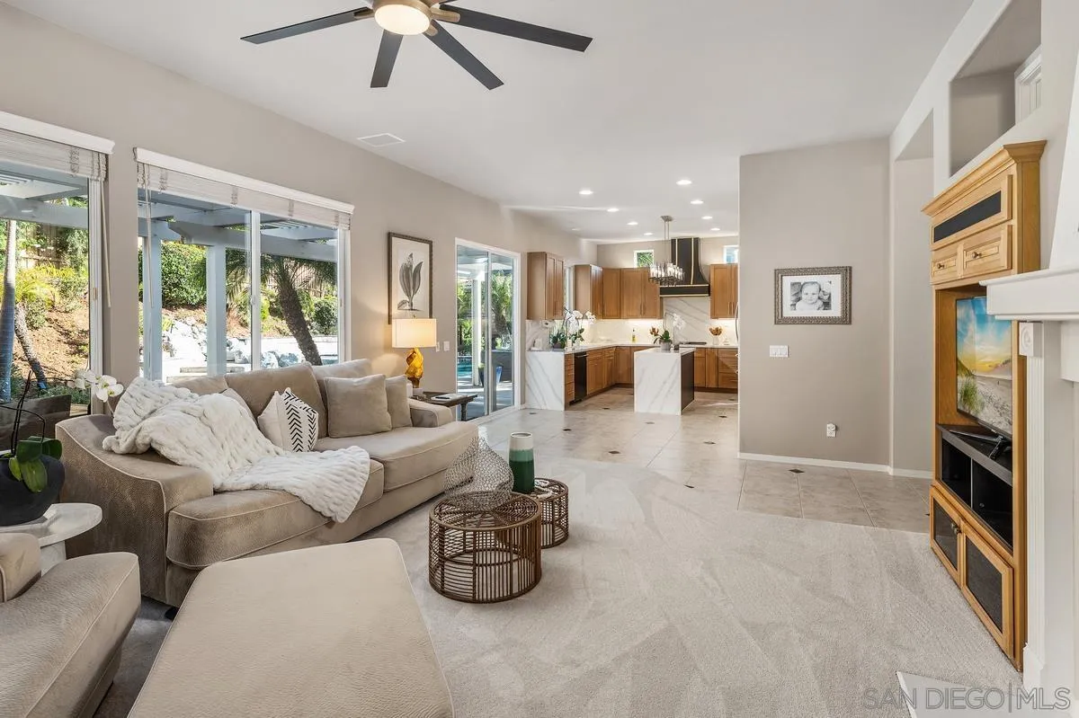 4972 Manor Ridge Ln