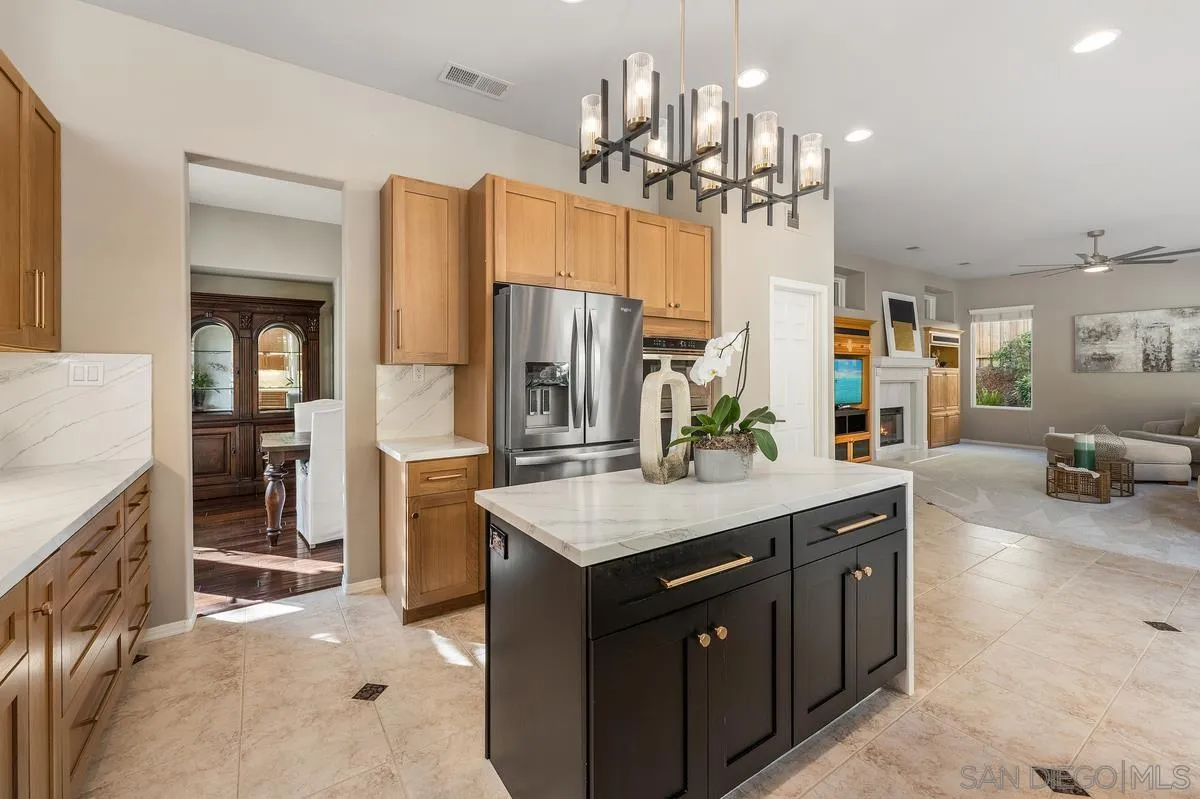 4972 Manor Ridge Ln