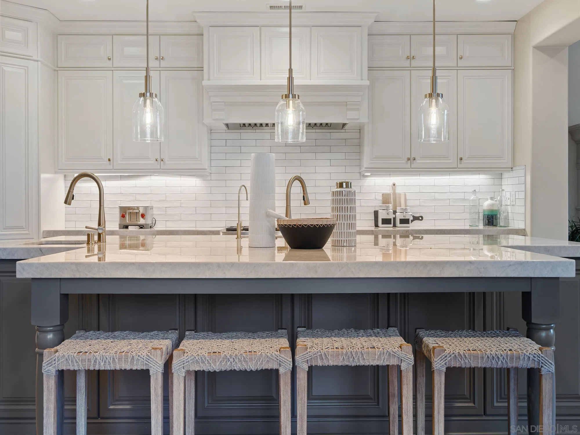 10911 Equestrian Ridge Ct