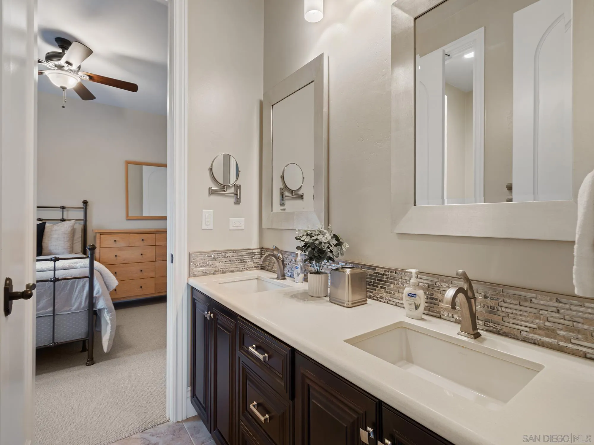 10911 Equestrian Ridge Ct