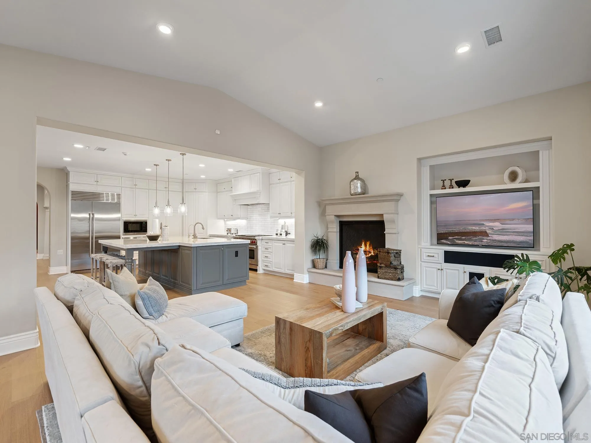 10911 Equestrian Ridge Ct