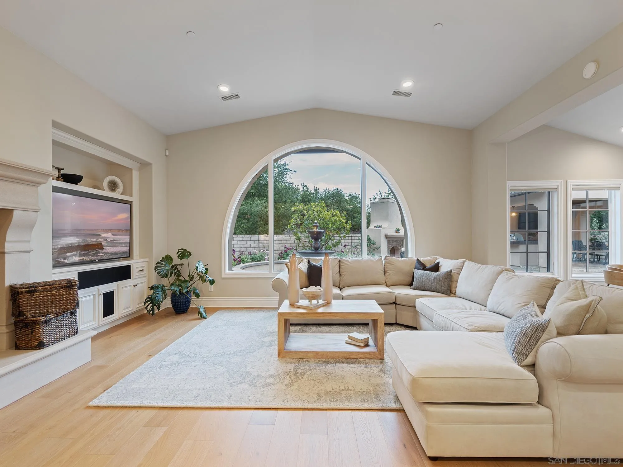 10911 Equestrian Ridge Ct