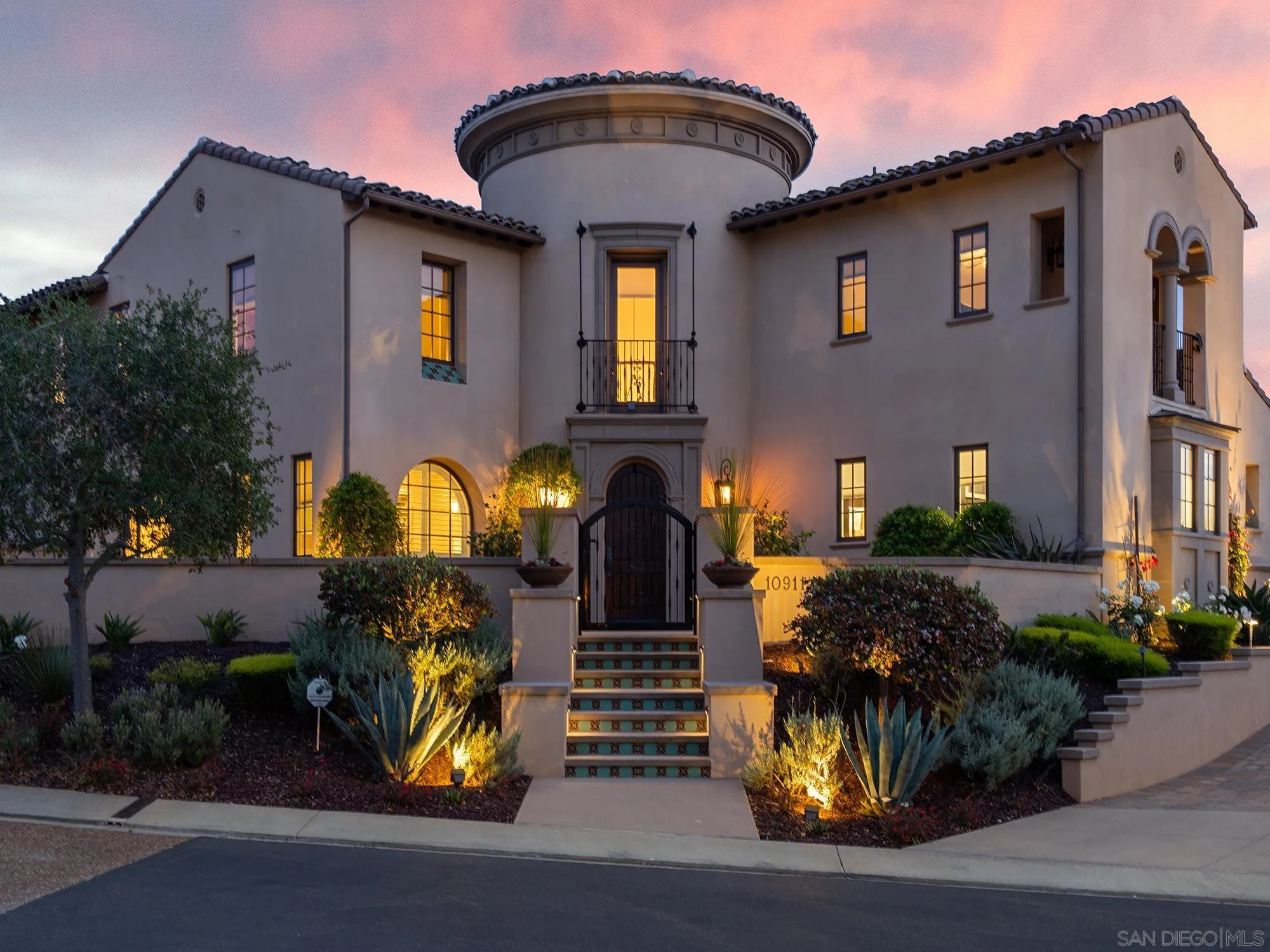 10911 Equestrian Ridge Ct