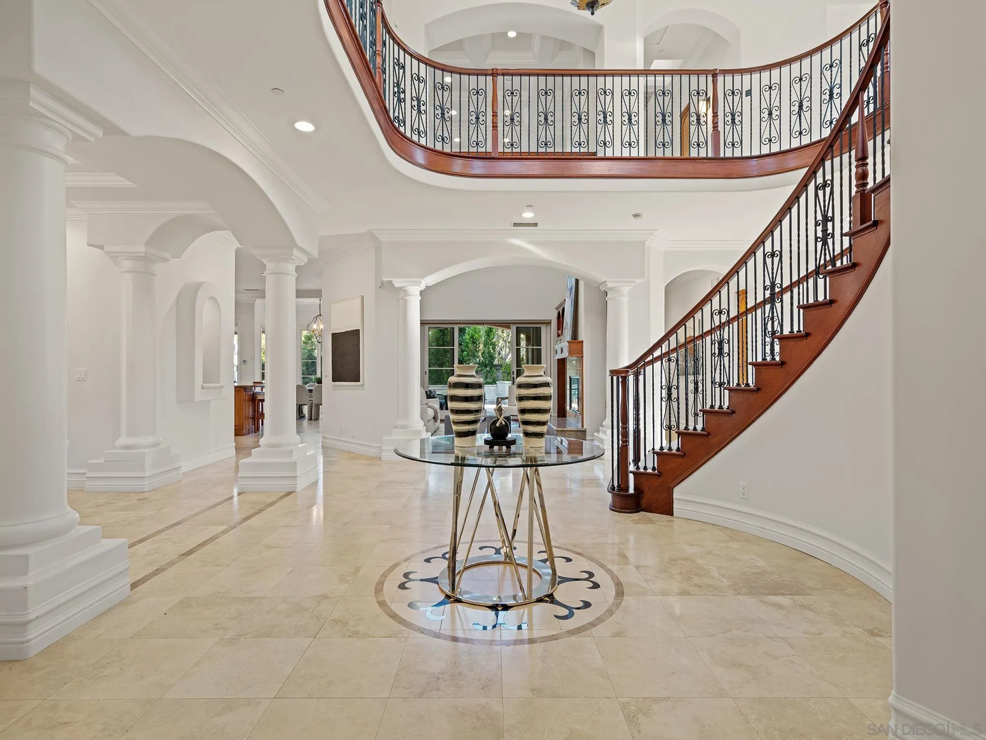 5259 Meadows Del Mar