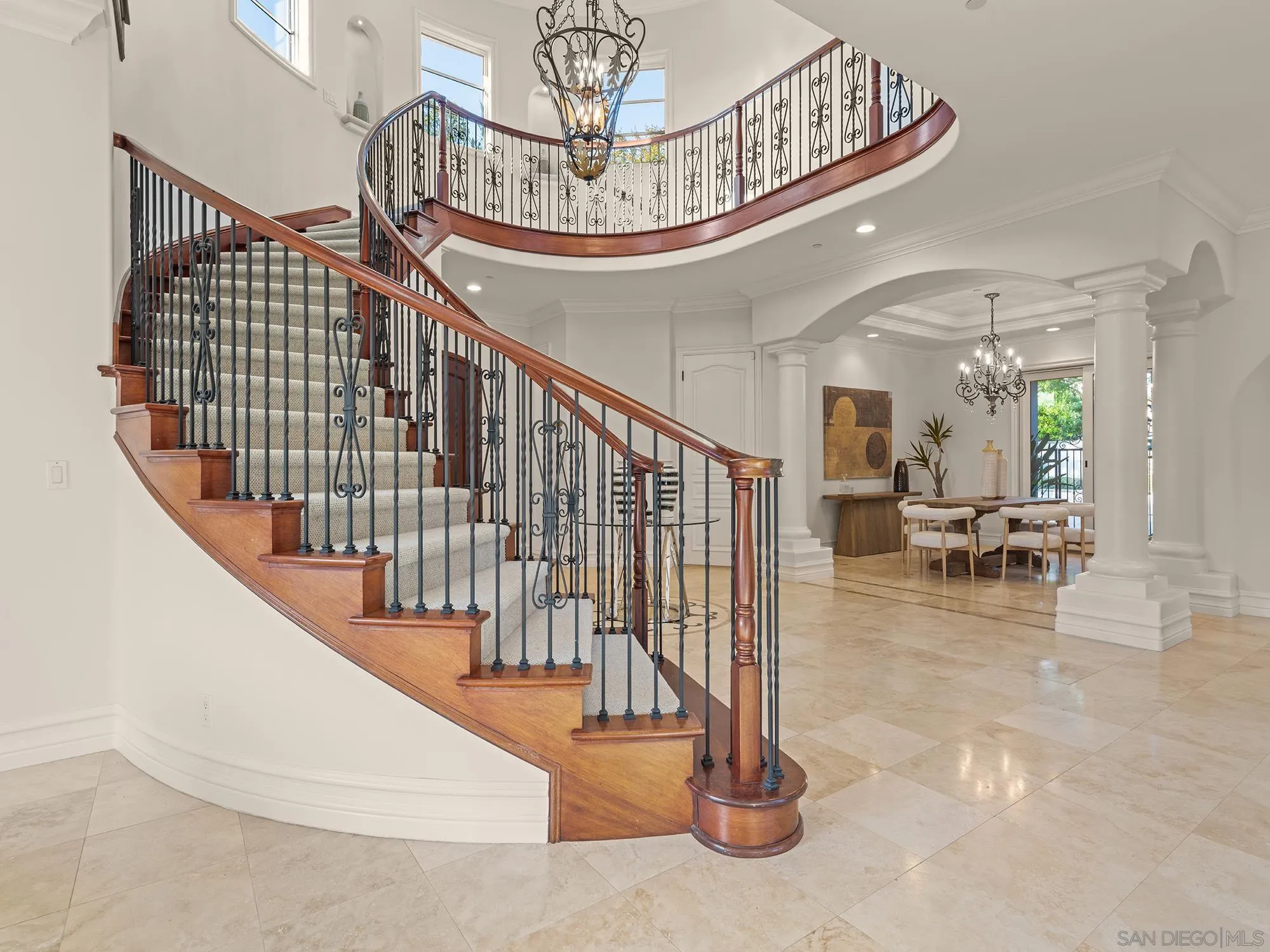 5259 Meadows Del Mar