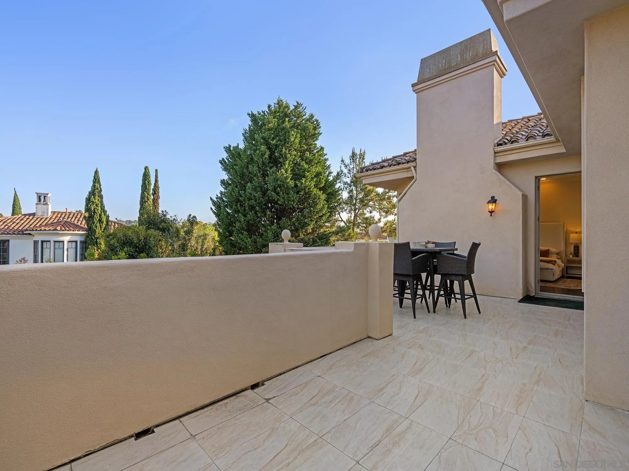 5259 Meadows Del Mar