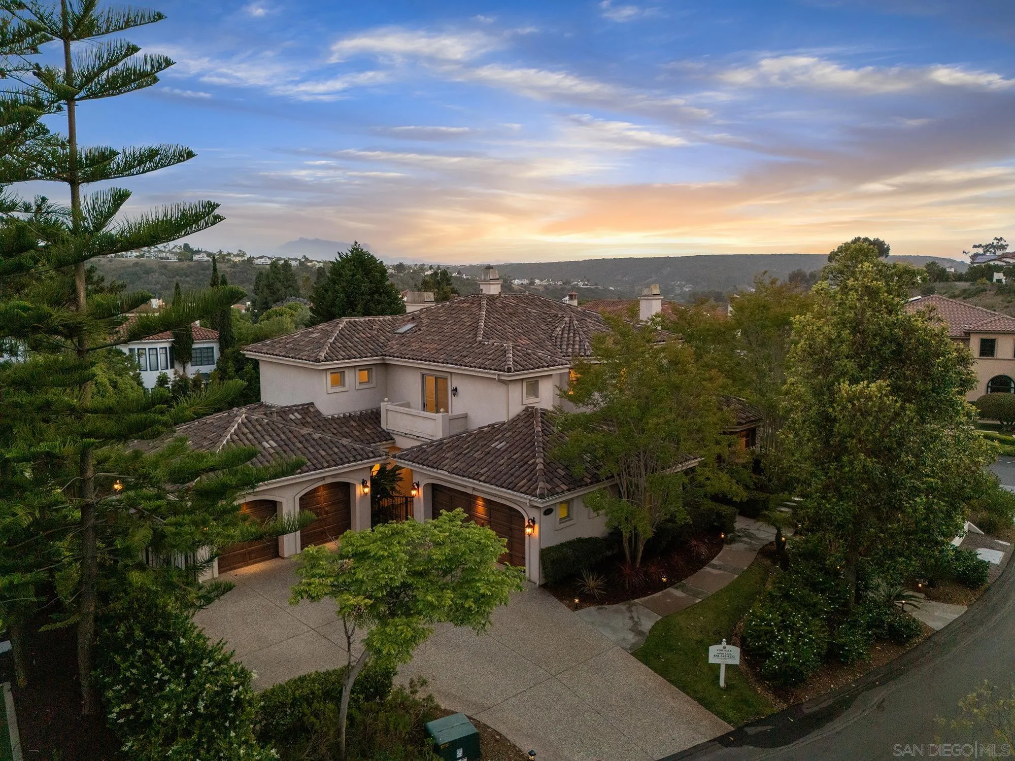 5259 Meadows Del Mar
