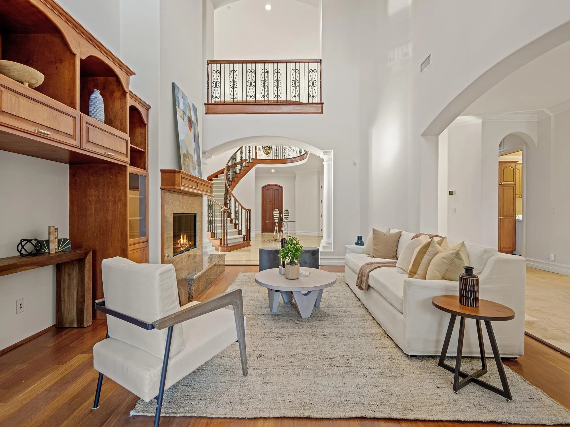5259 Meadows Del Mar