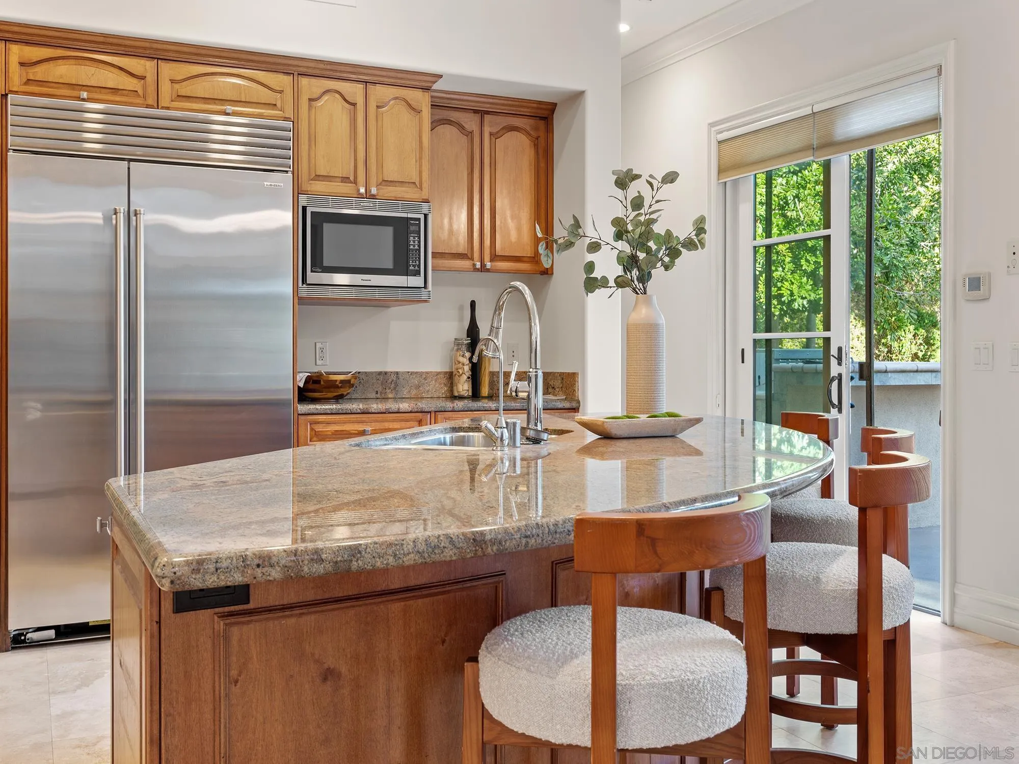 5259 Meadows Del Mar