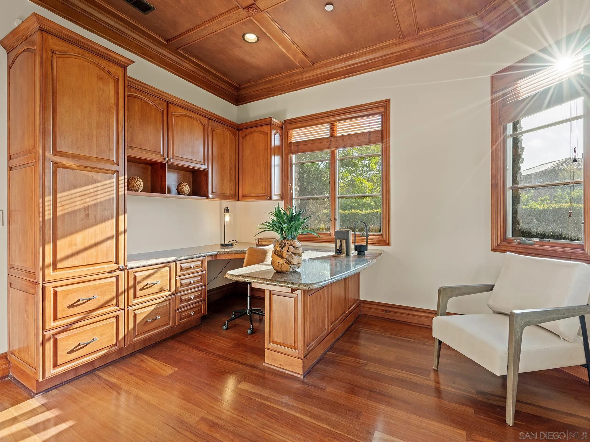 5259 Meadows Del Mar
