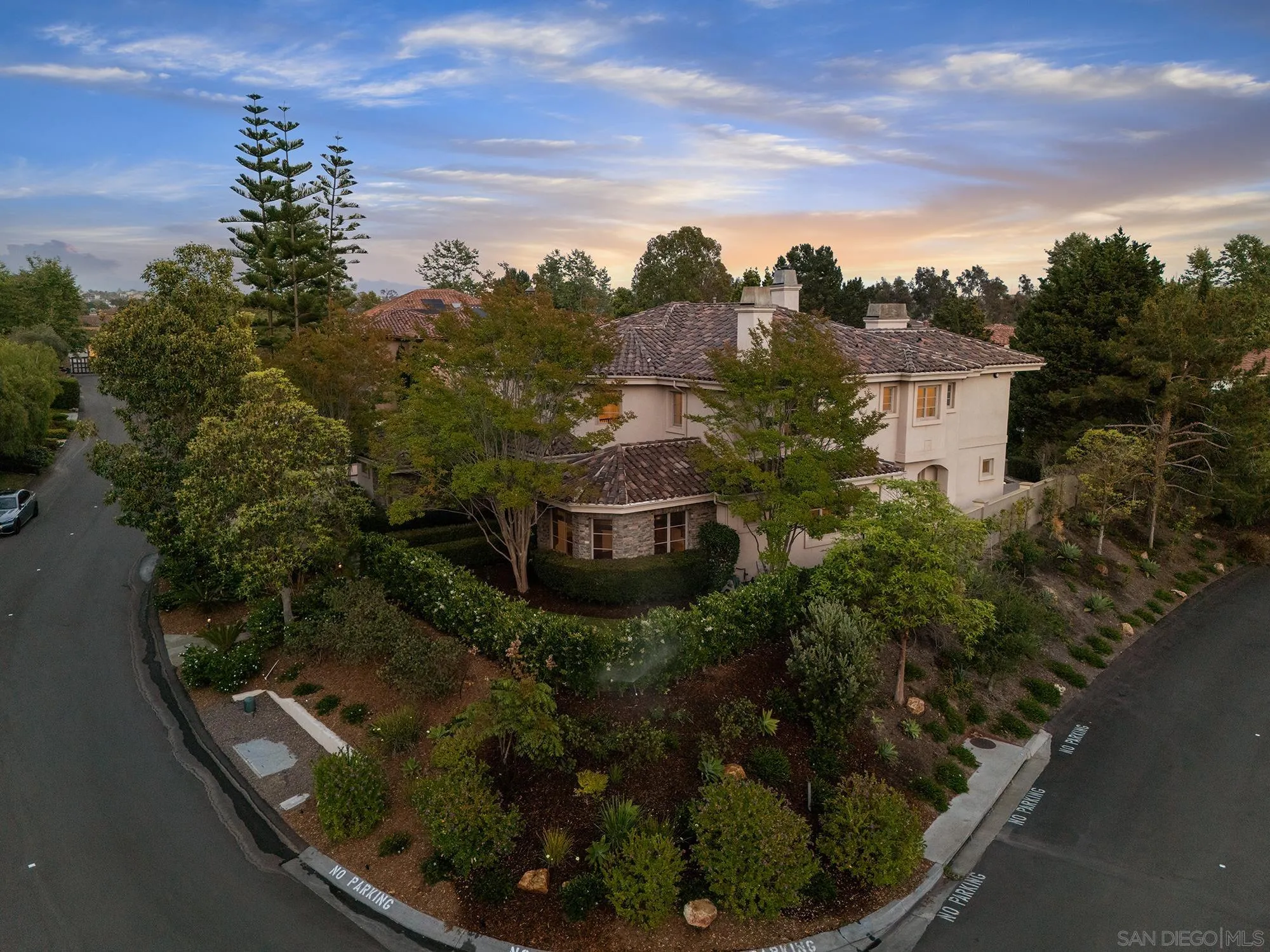 5259 Meadows Del Mar