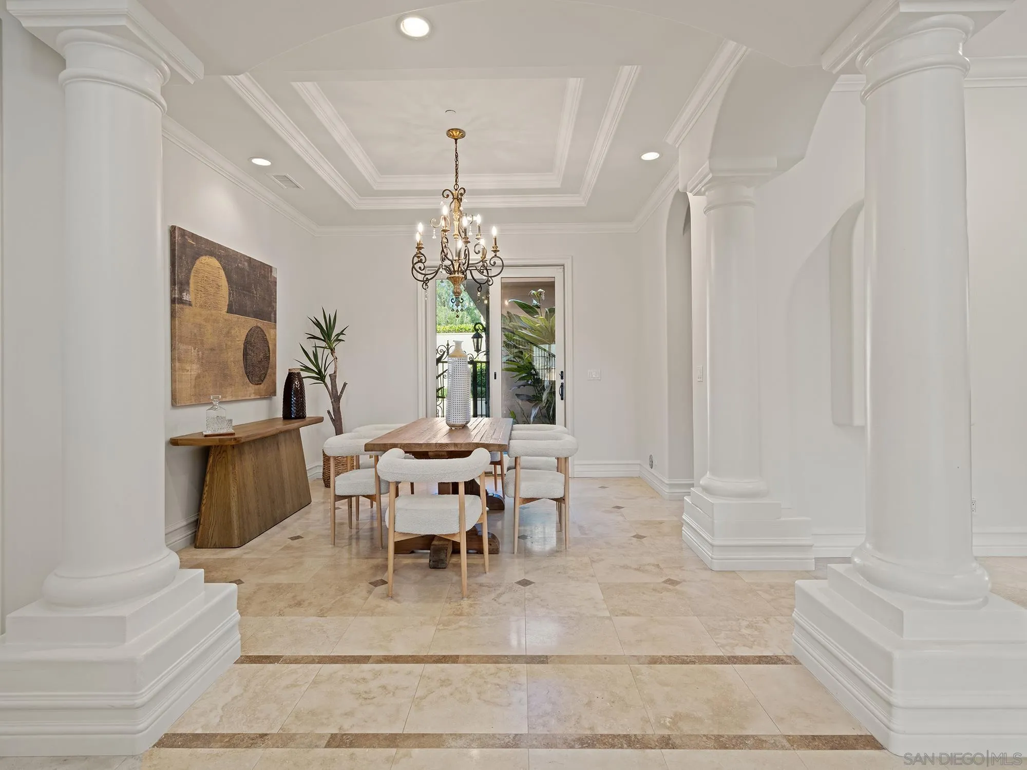 5259 Meadows Del Mar