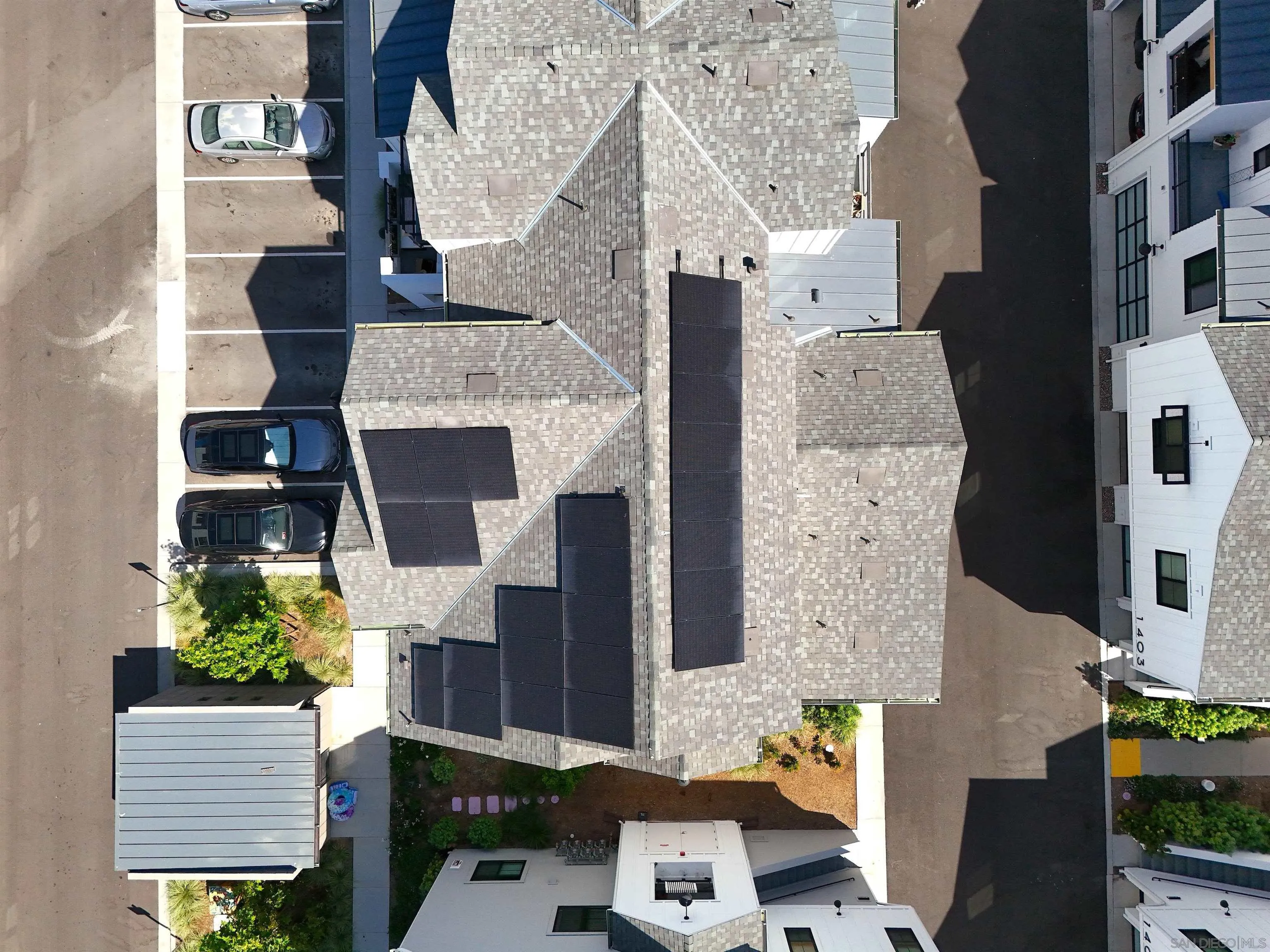 1402 Anacona Pl Unit 105