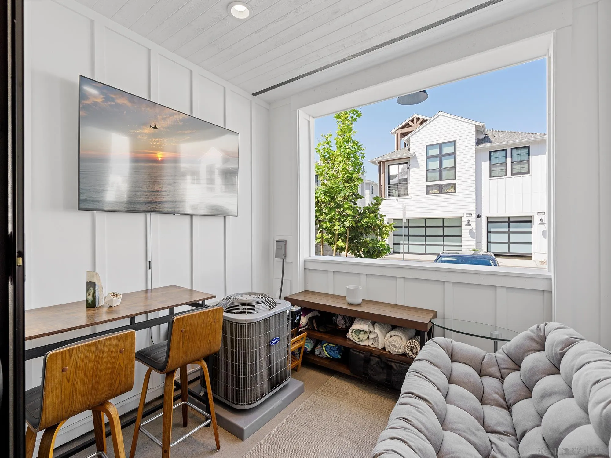 1402 Anacona Pl Unit 105