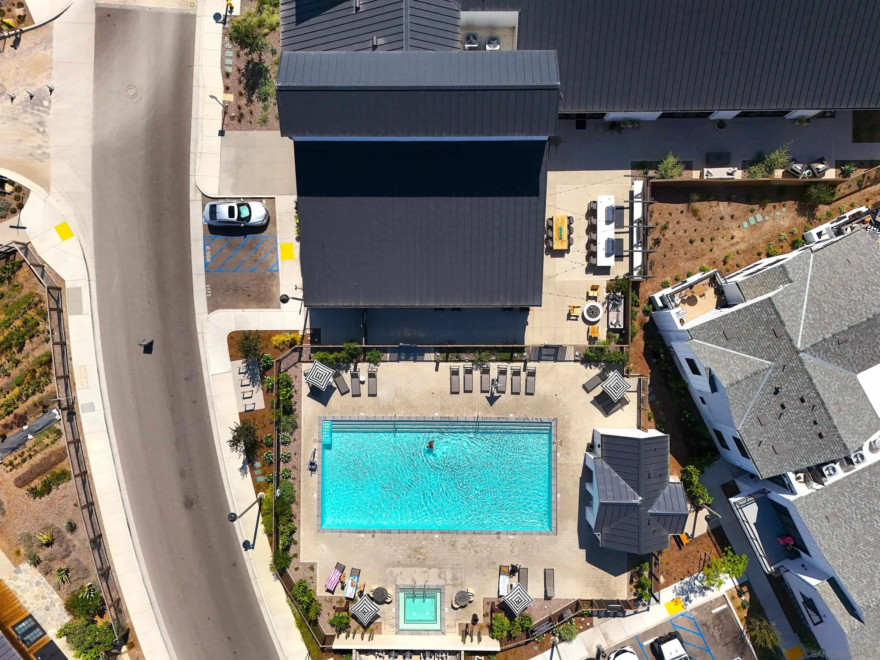 1402 Anacona Pl Unit 105