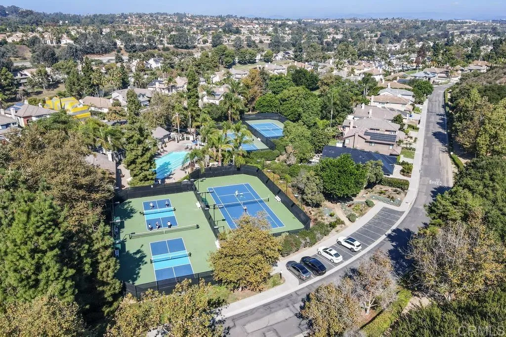 12675 Caminito Radiante