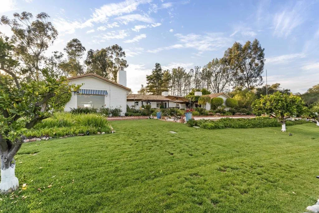 6416 Lago Lindo