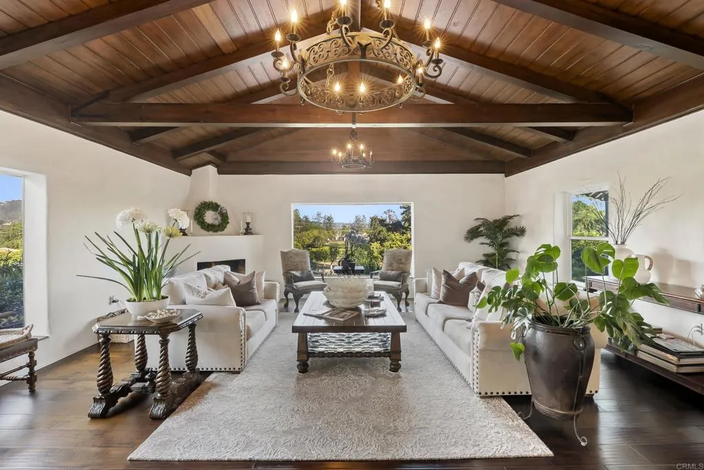 6416 Lago Lindo