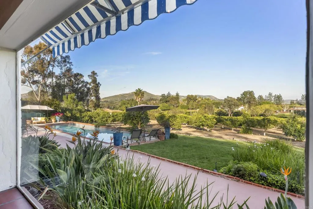 6416 Lago Lindo