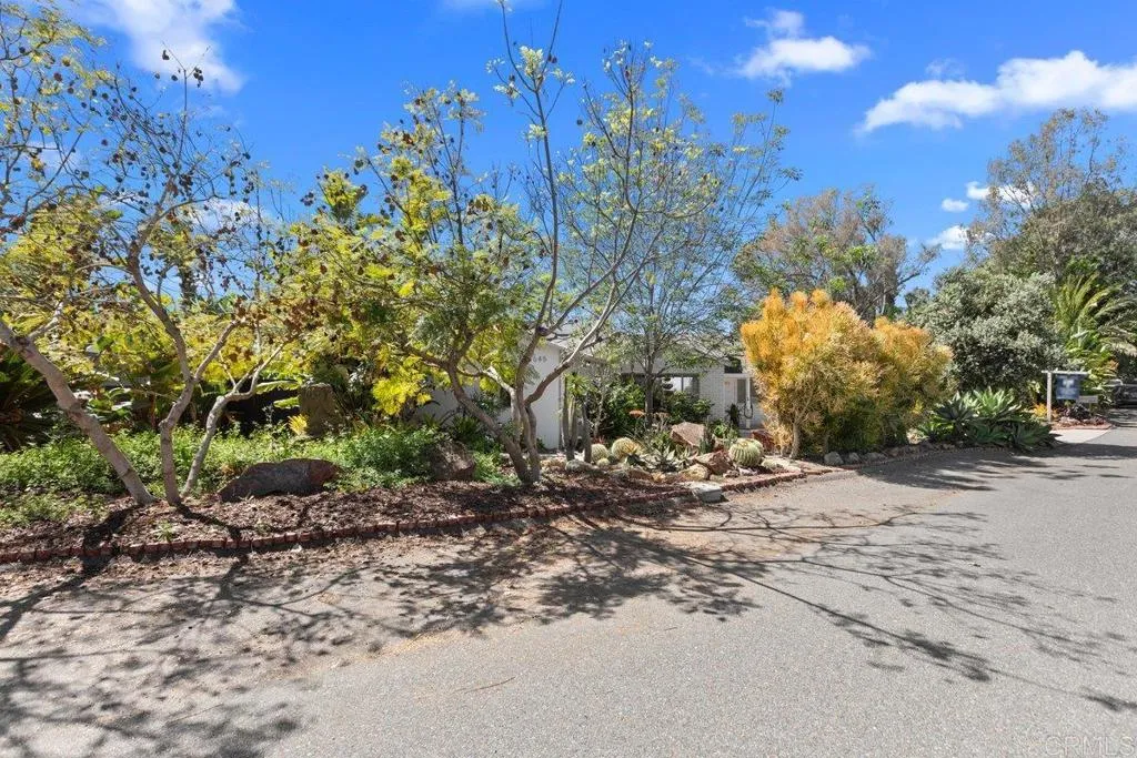 1645 Noma Lane