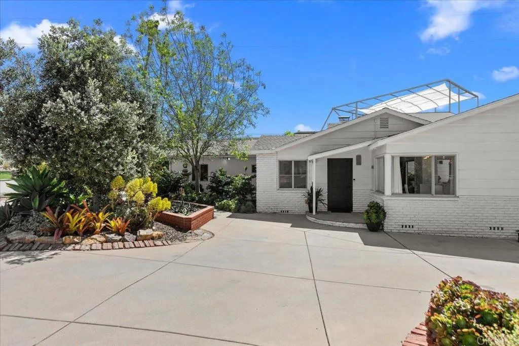 1645 Noma Lane