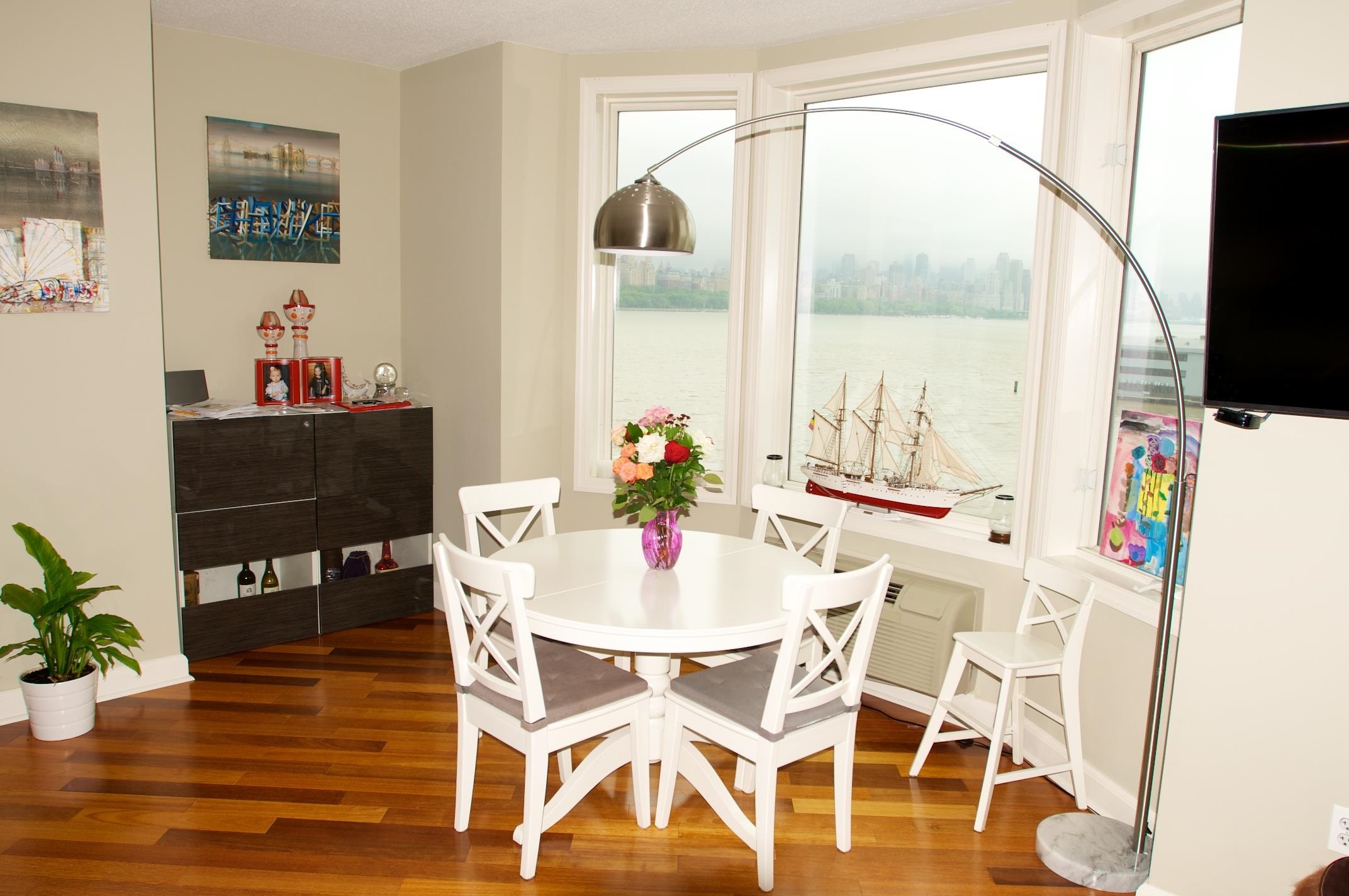 6215 CITY PL Unit: 6215