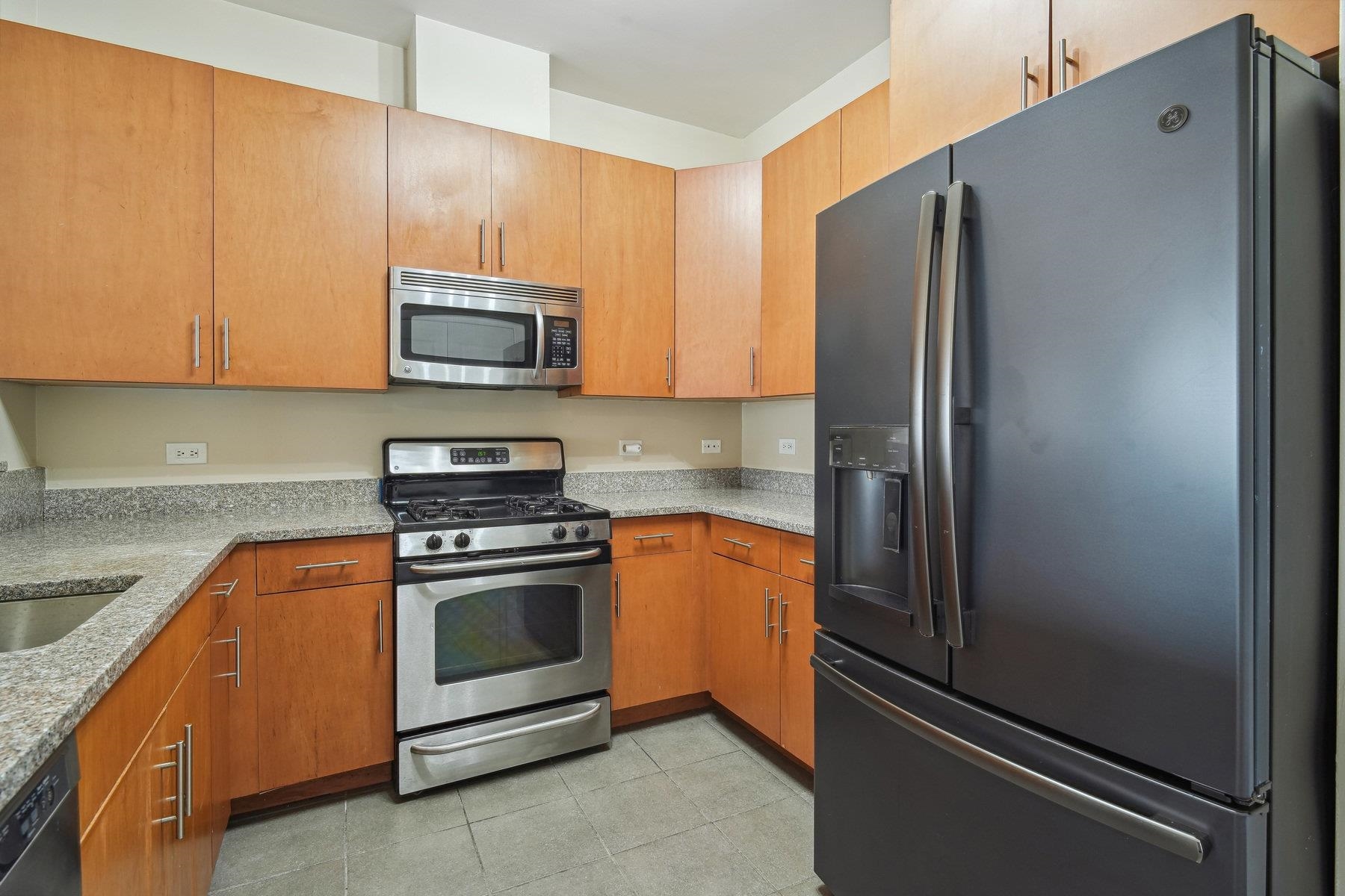 172 CULVER AVE Unit: 202