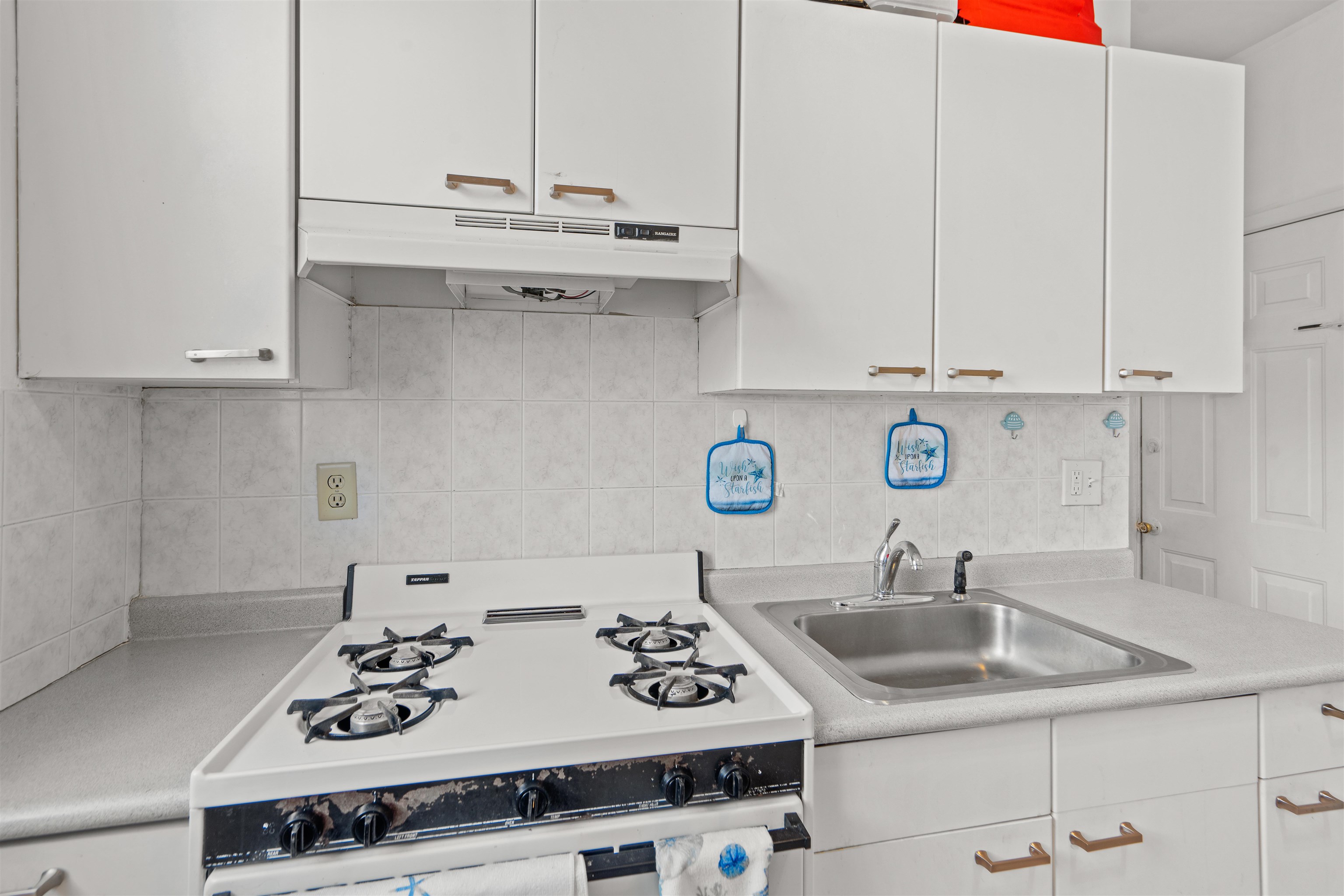 7505 PALISADE AVE Unit: D3