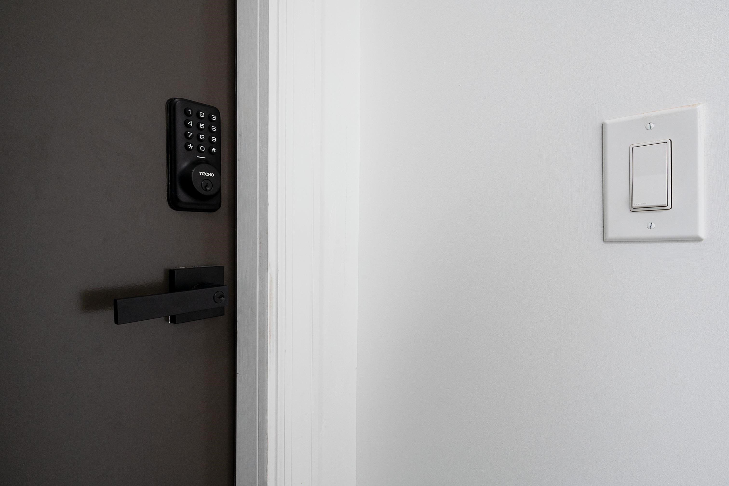 38 JEFFERSON AVE Unit: 3