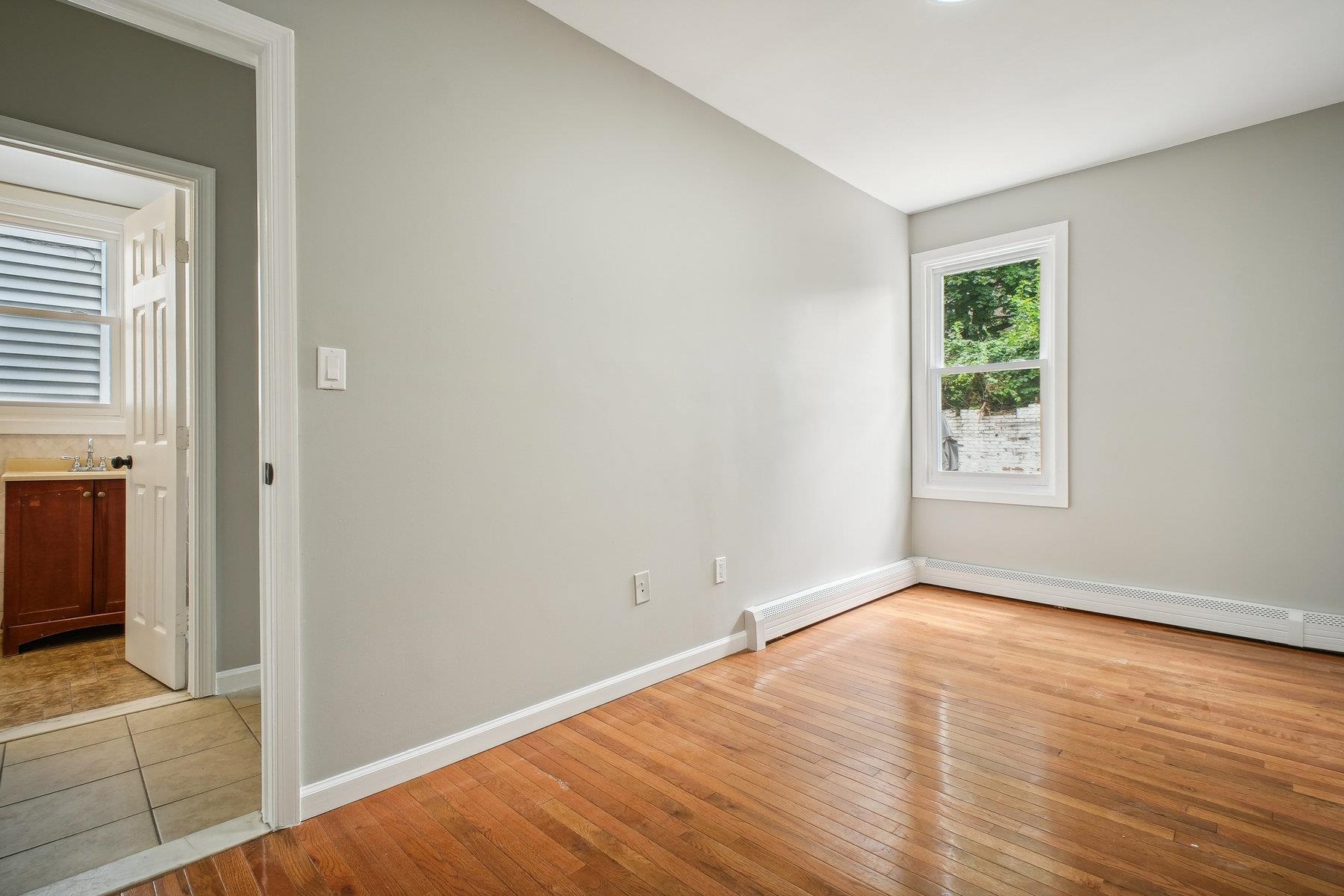 125 KEARNEY AVE Unit: 2