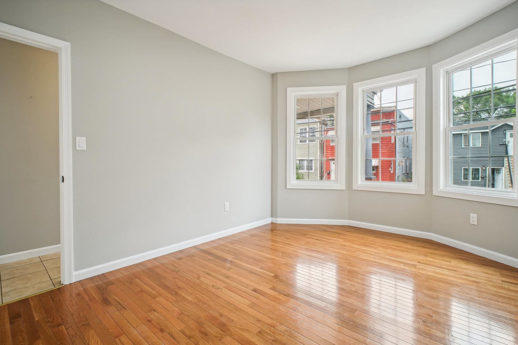 125 KEARNEY AVE Unit: 1