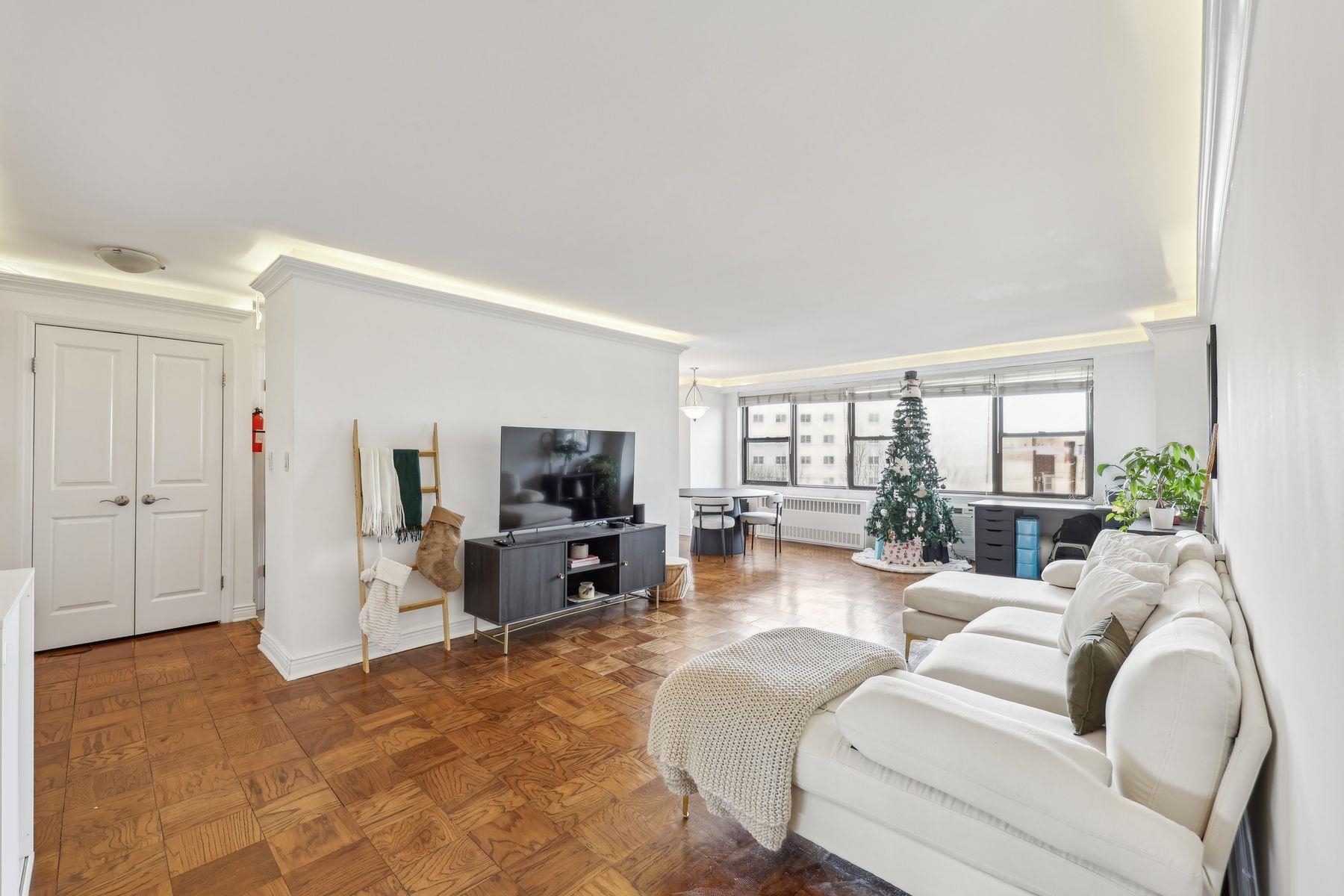 500 CENTRAL AVE Unit: 420