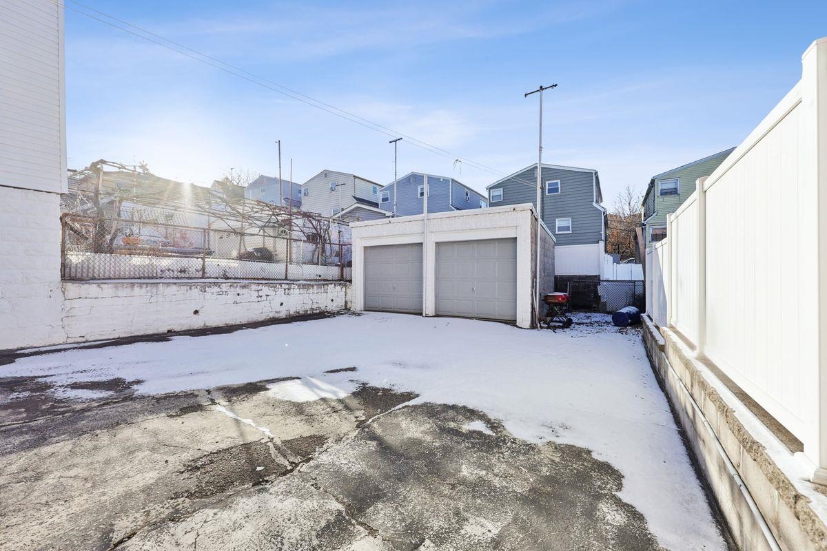 1465 76TH ST Unit: 1