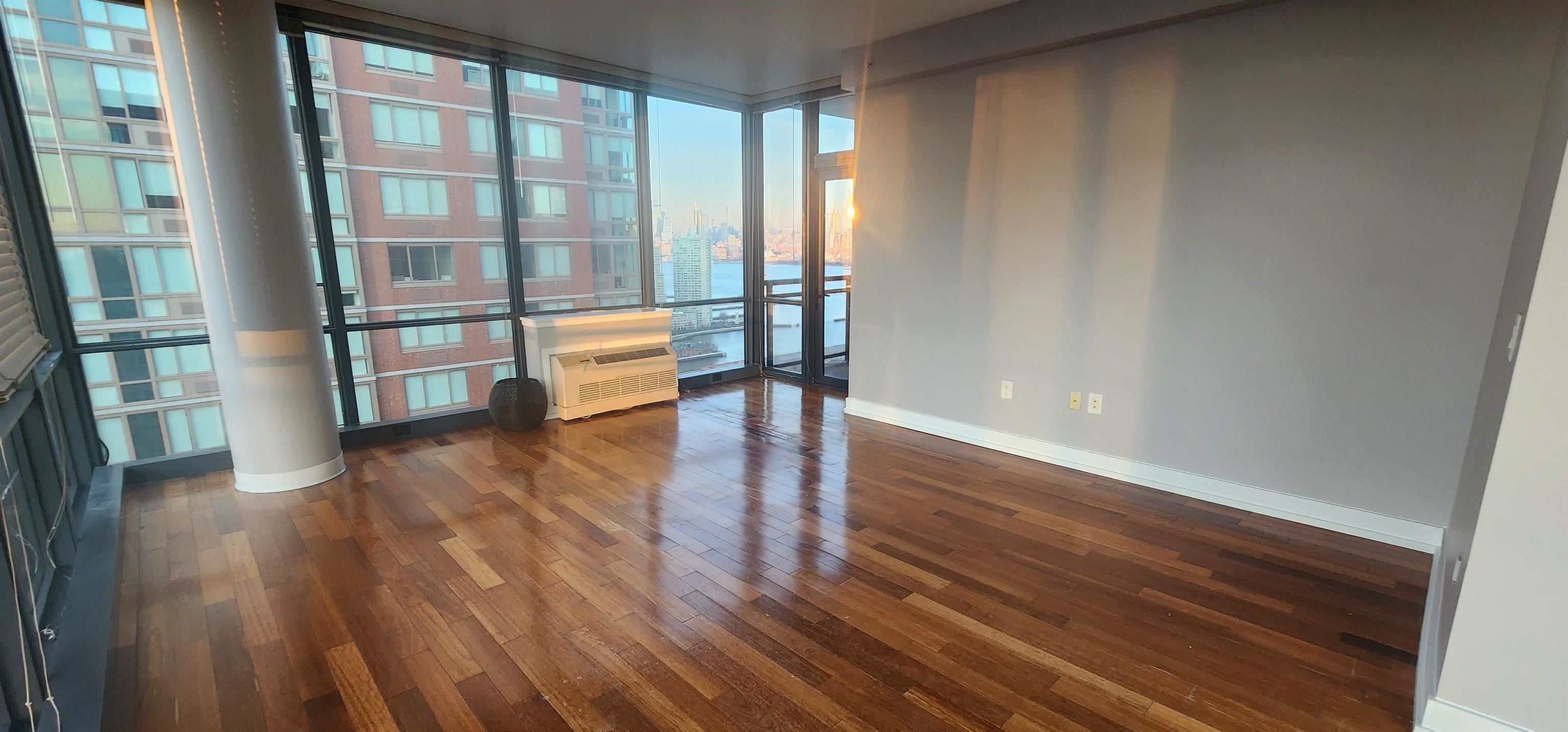 389 WASHINGTON ST Unit: 32E