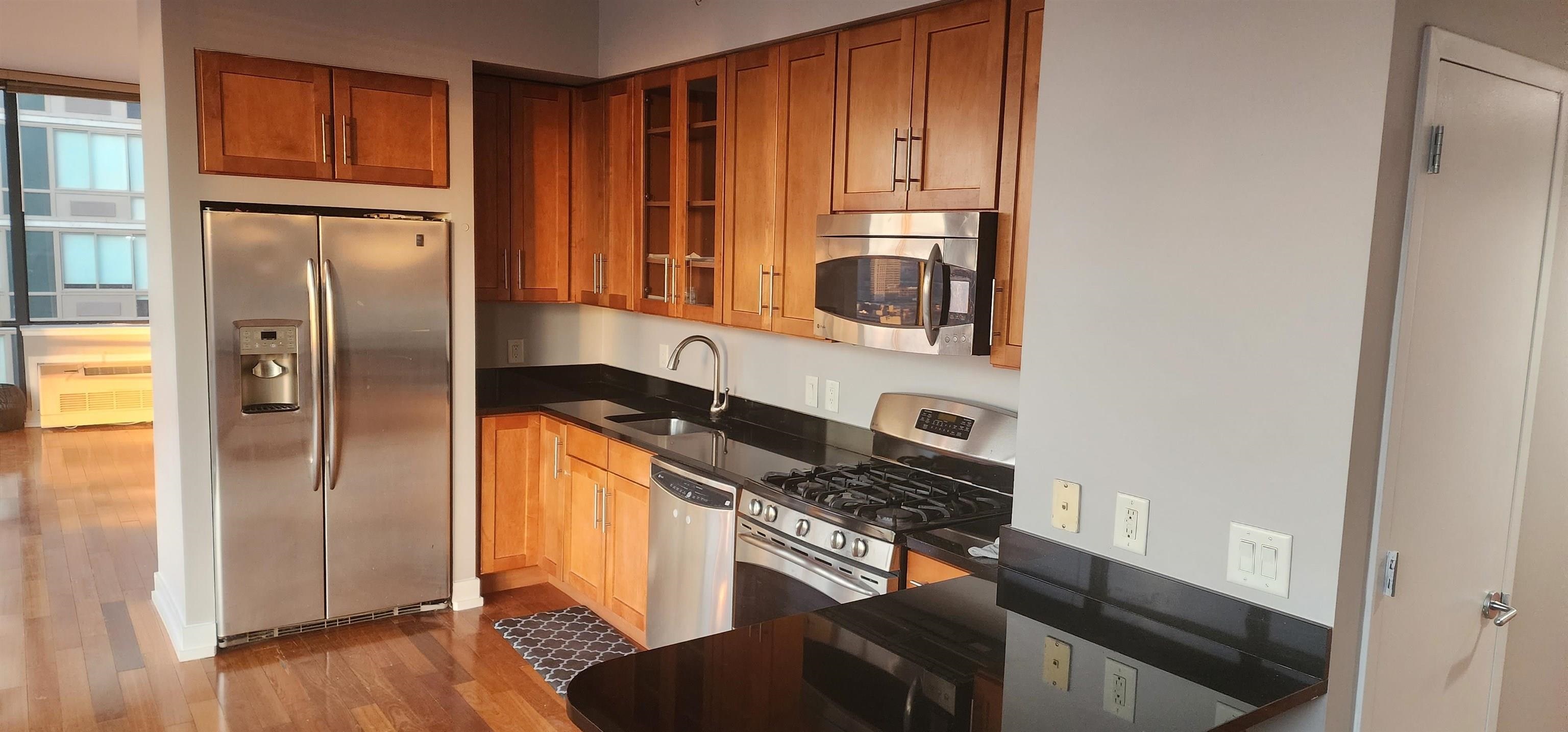 389 WASHINGTON ST Unit: 32E