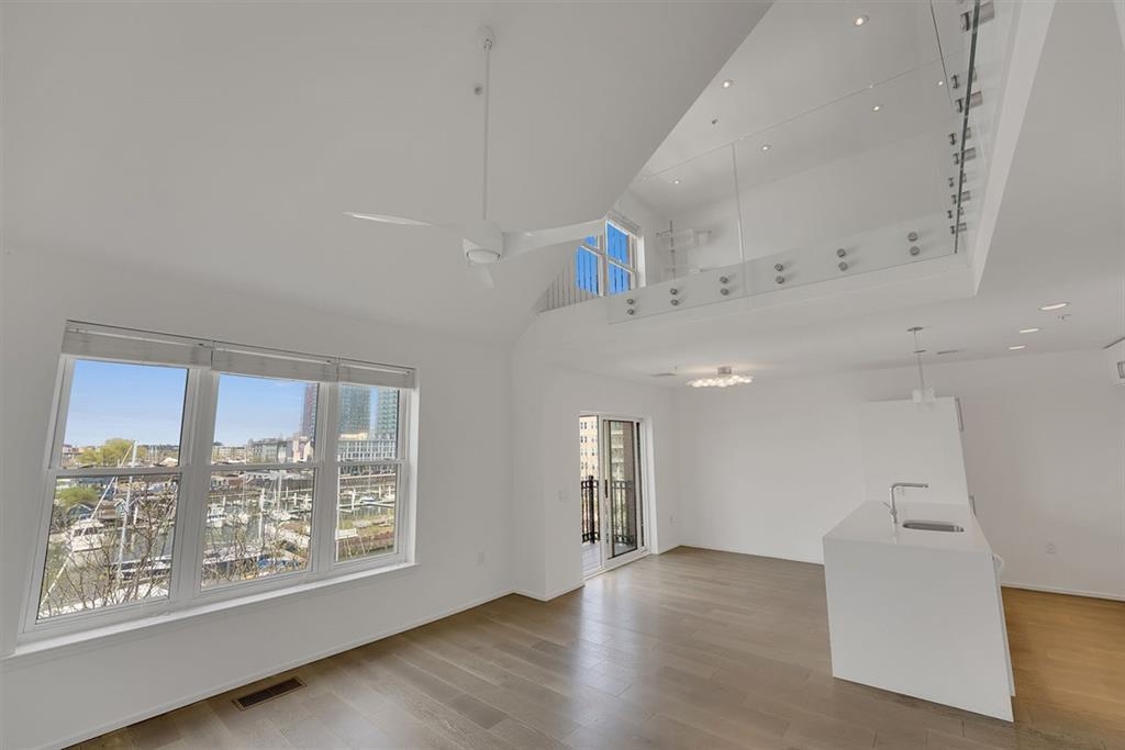 15 WARREN ST Unit: 424