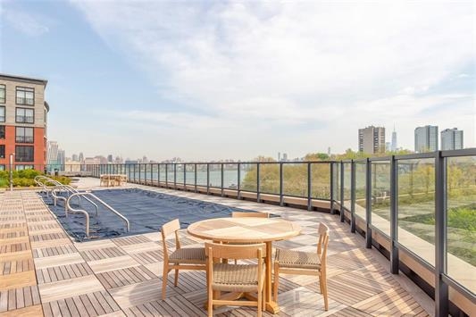 1000 MAXWELL LANE Unit: 11E
