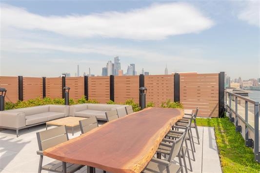 1000 MAXWELL LANE Unit: 11E