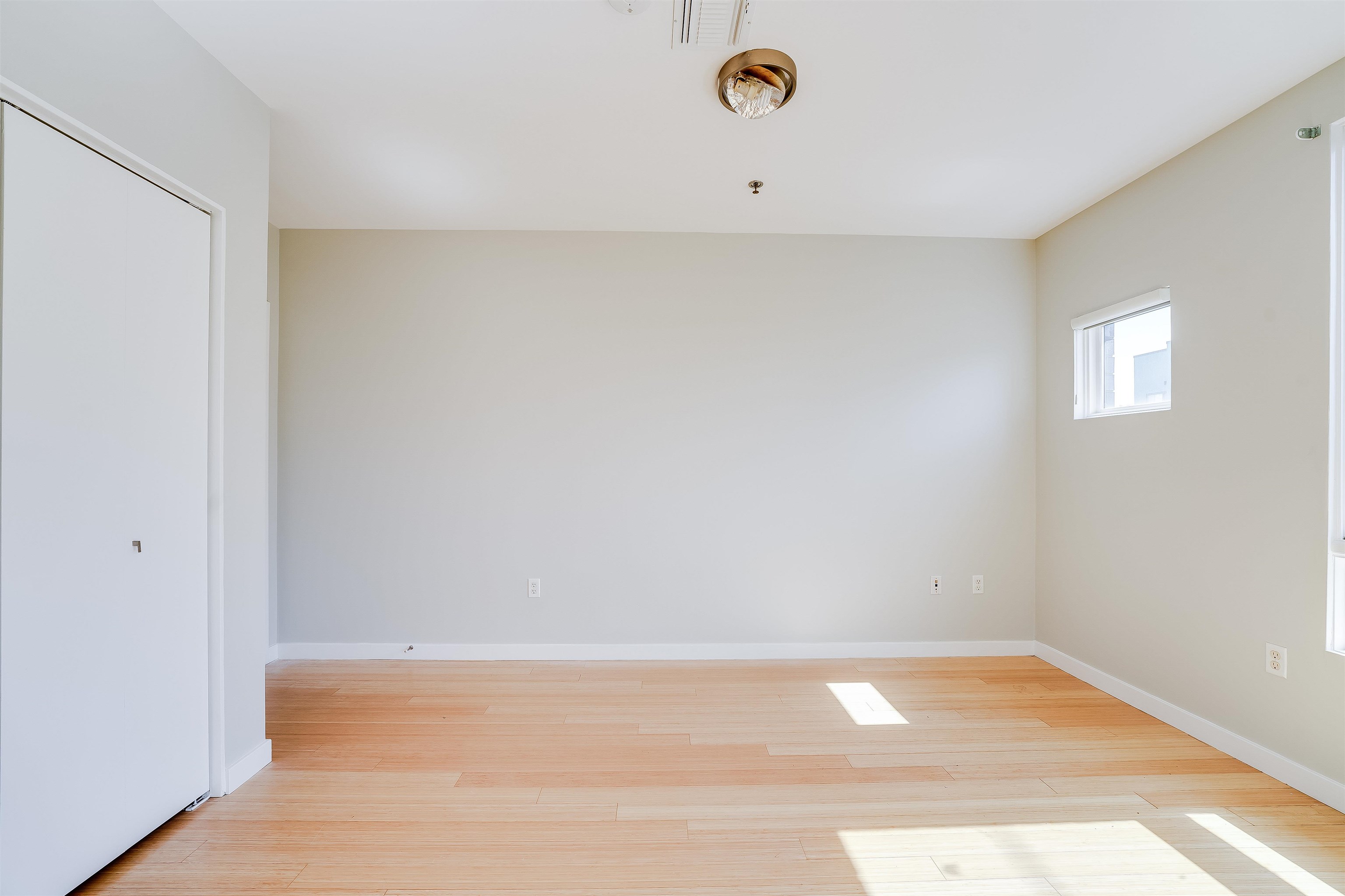 402 MADISON ST Unit: 4